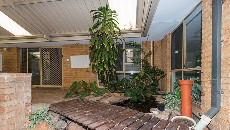 57 Portcullis Drive WILLETTON WA